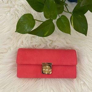 💕Charming Charlie Coral Crossbody Wallet💕